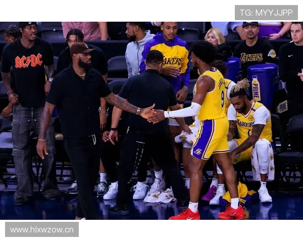 丹尼·格林无球移动提升防守效率 拉开詹姆斯错位空间