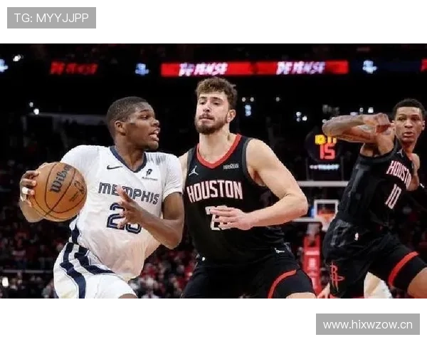 申京挡拆制造错位助攻提升进攻多样性明显优于赛季初